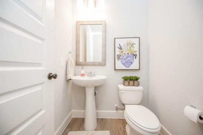 Building Photo - 29831 Blooming Iris Ln