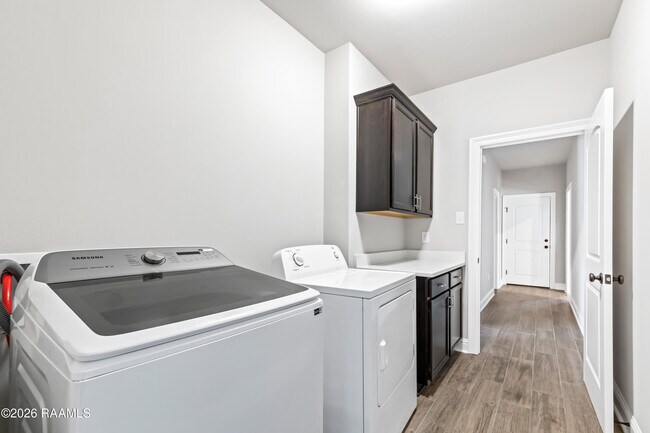 Building Photo - 128 Rose Of Sharon Ln