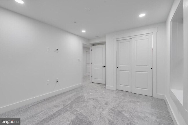 Building Photo - 4626 Brooks St NE