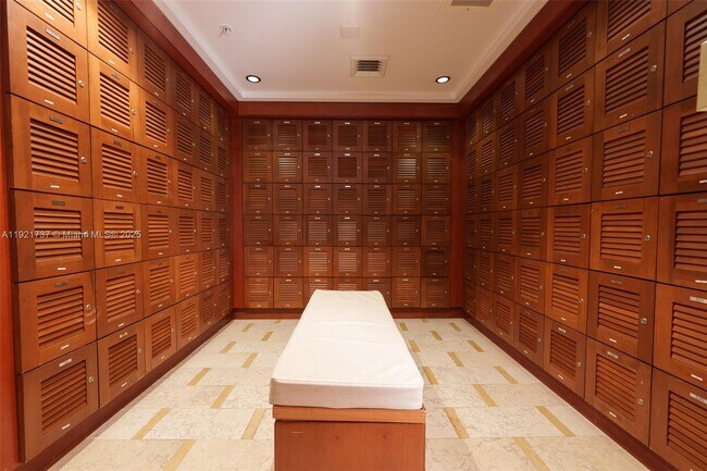 Building Photo - 31 SE 5th St