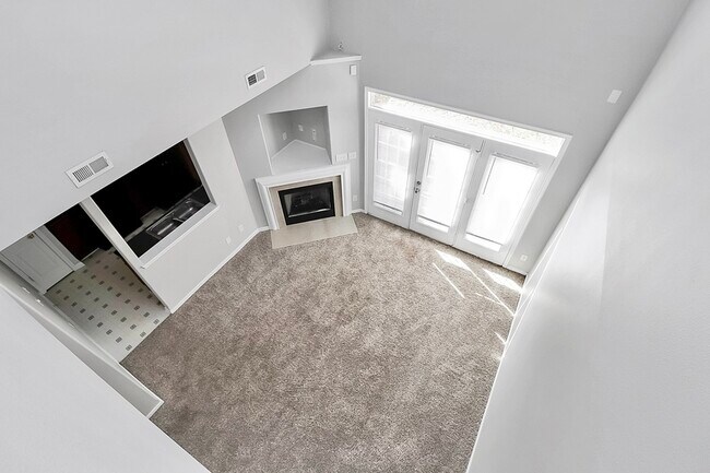 Building Photo - 141 Ross Moore Ave