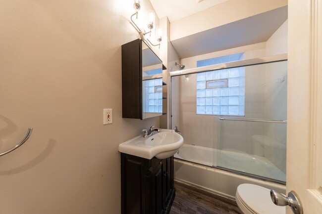 Building Photo - 2009 Maury Ave