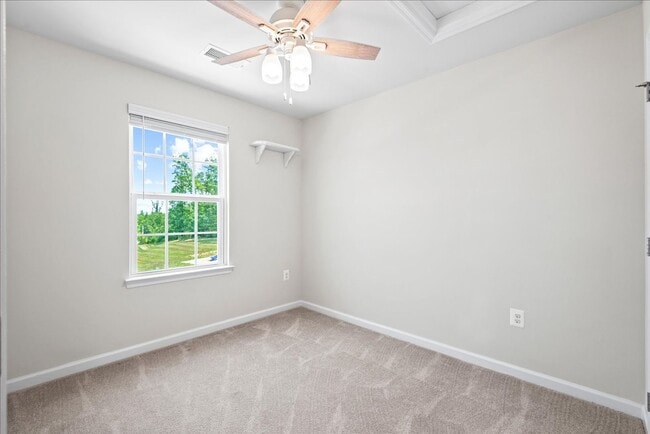 Building Photo - 6310 Crittenden Ln