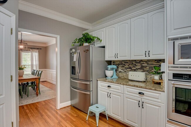 Building Photo - 4 Bedroom 2.5 Bath in Jones Crossing