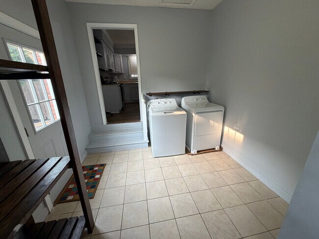 Building Photo - Room in Single Family Home on Westfield St