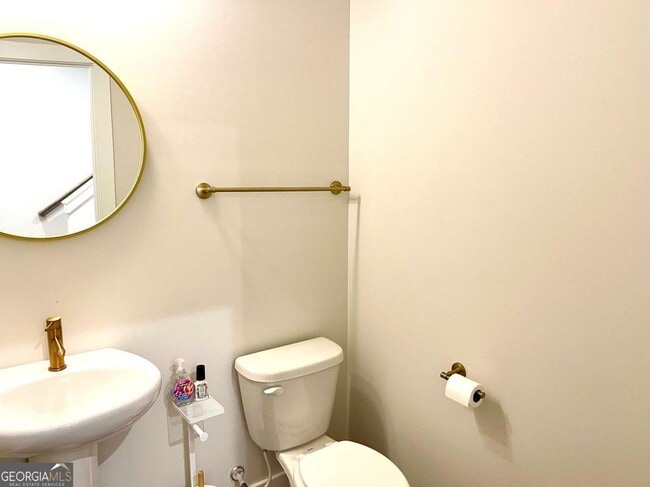 Building Photo - 1290 Zephyr Blvd SE