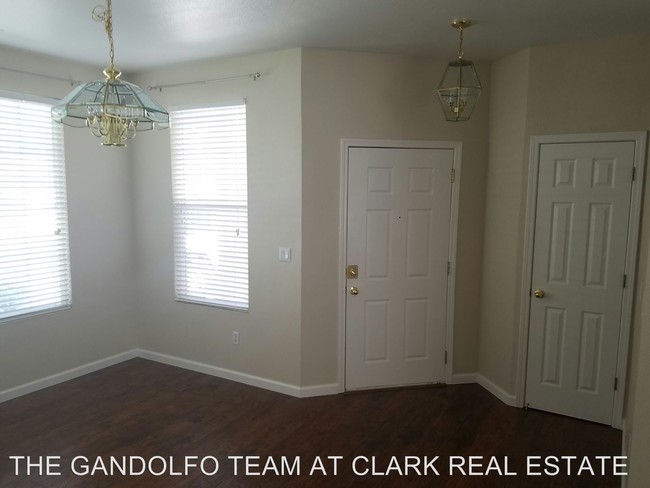 Building Photo - 2 br, 2 bath House - 9661 OTTER WAY
