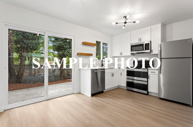Building Photo - Pine Grove