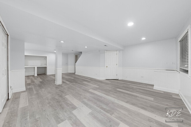 Building Photo - 2612 Lundquist Dr