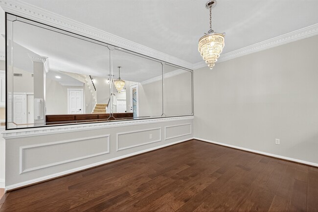 Building Photo - 901 Longmire Rd