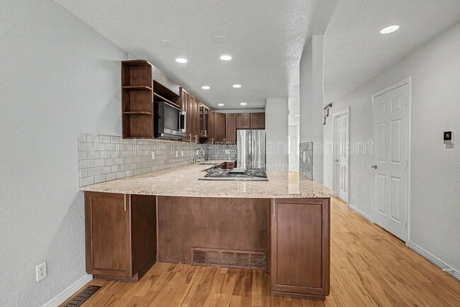 Building Photo - 133 Galapago St