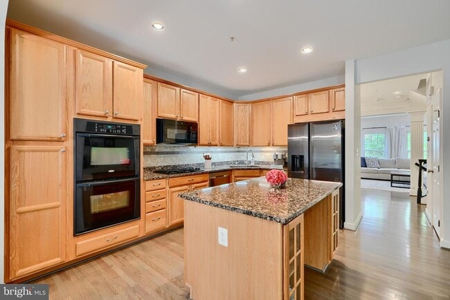 Building Photo - 1639 Whitehall Dr