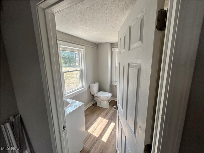 Building Photo - 1102 Palmetto Ave