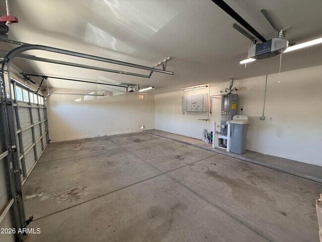 Building Photo - 4588 E Indian Wells Dr