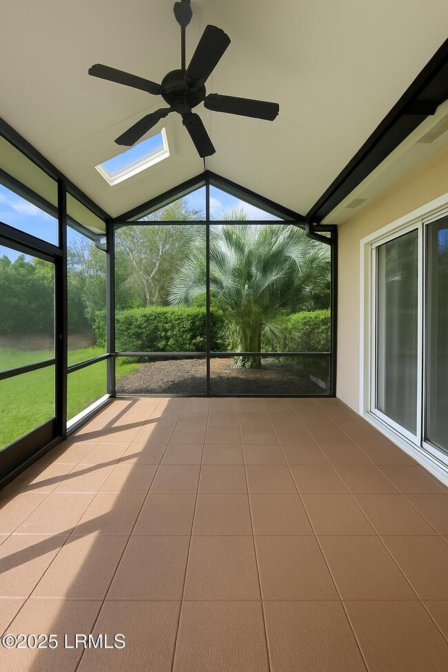 Building Photo - 1 Pomegranate Ln