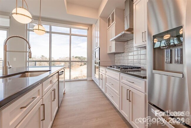 Building Photo - 13230 Ballantyne Corporate Pl