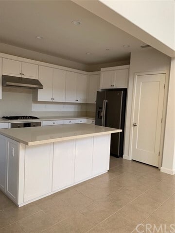 Building Photo - 15415 Jeffrey Rd