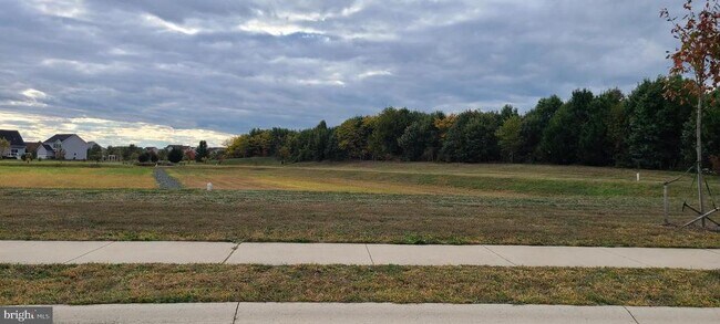 Building Photo - 1047 Wickersham Wy