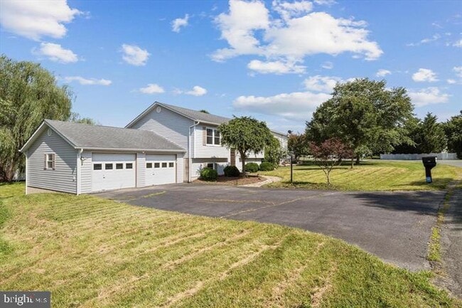Building Photo - 136 Nightingale Ave