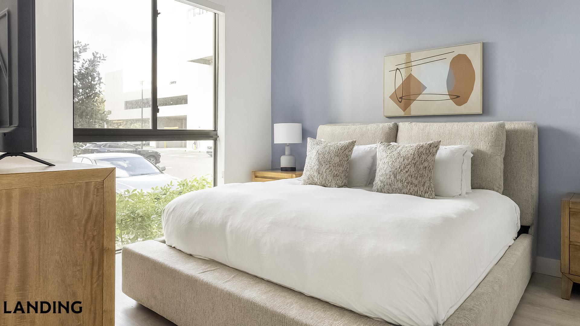 Building Photo - 1155 NE 126th St