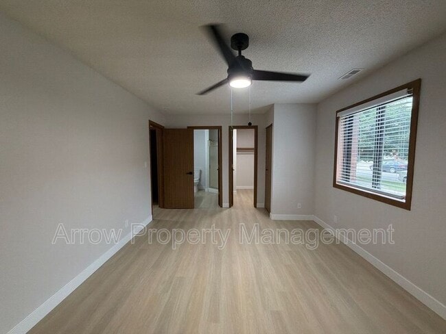 Building Photo - 2384 N 44th St