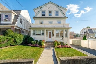 Building Photo - 270 Sickles Ave
