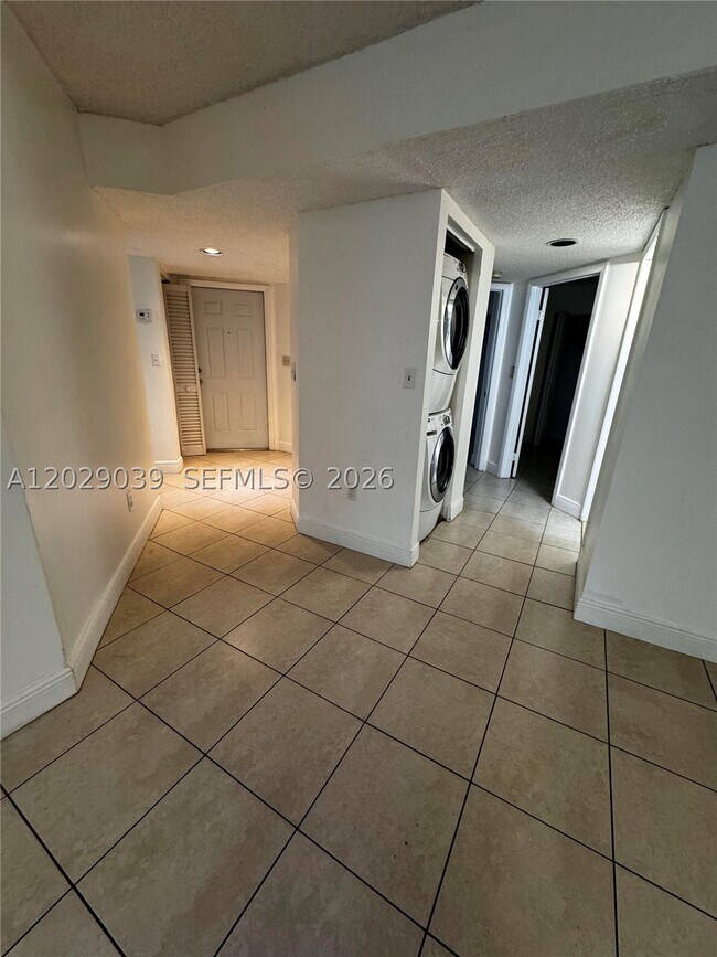 Building Photo - 9741 SW 138th St