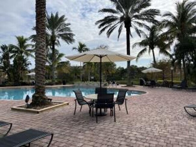 Building Photo - 2/2 Condo with Lake Views in Portofino at Jensen Beach