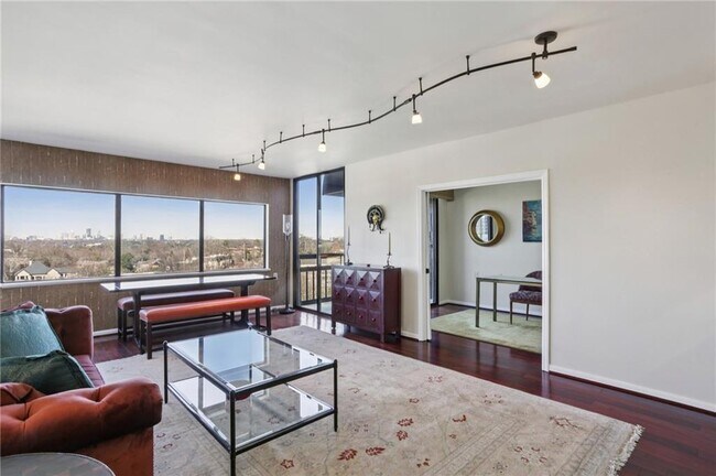 Building Photo - 1130 Piedmont Ave NE