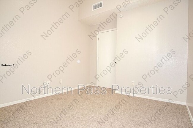 Building Photo - 11027 Sunshine Ct