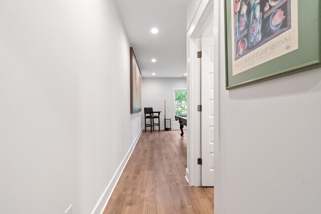 Building Photo - 1100 Hidden Hills Cir