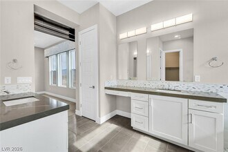 Building Photo - 4008 Desert Trce Ct