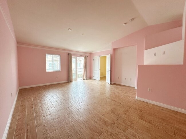 Building Photo - 8257 Golden Cir St