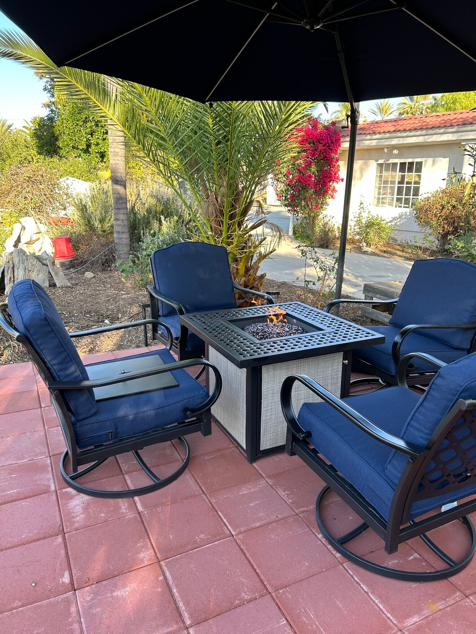 Patio fire pit - 34545 Linda Rosea Rd