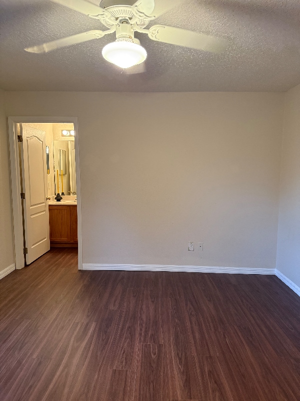 Building Photo - 6530 Lake Pembroke Pl