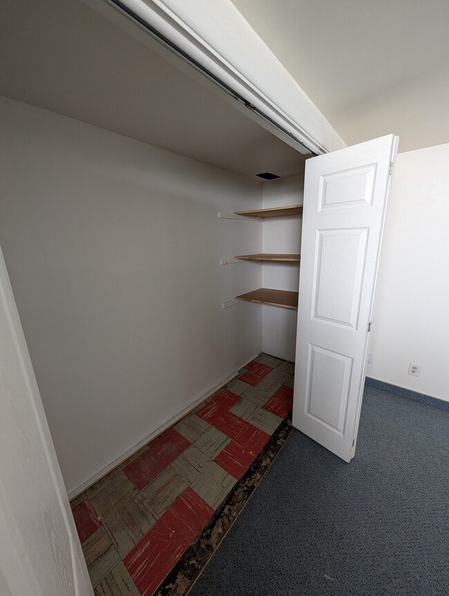 Building Photo - 129 N 100 W