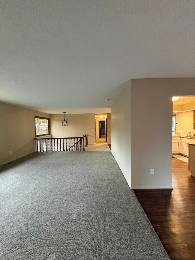 Building Photo - 3109 Forysthia Blvd - 3 bed 3 bath Home