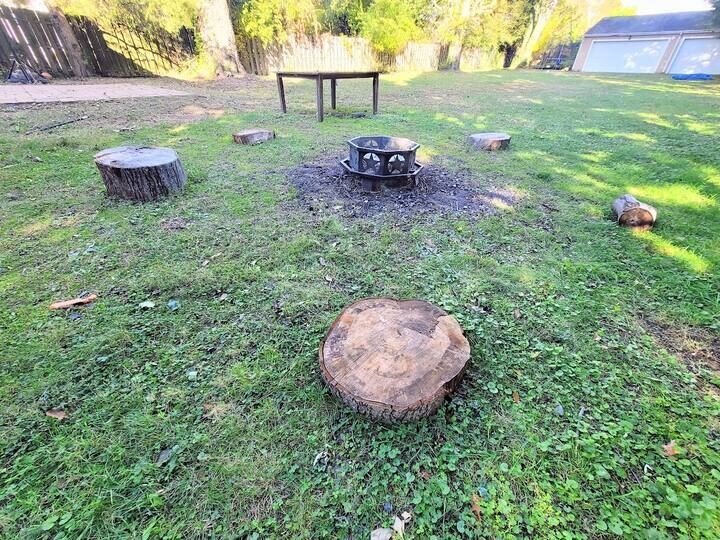 Building Photo - 9605 Singleton Dr