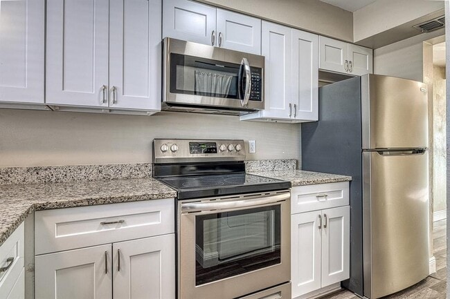 Building Photo - 283 Gardner Ln