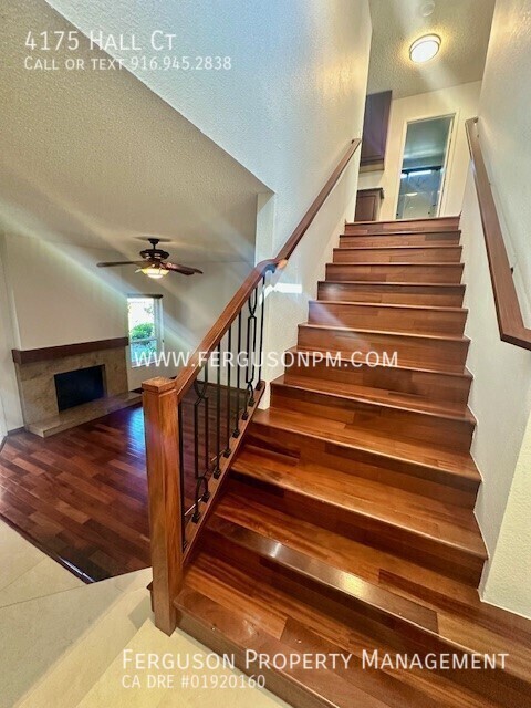 Building Photo - 4175 Hall Ct