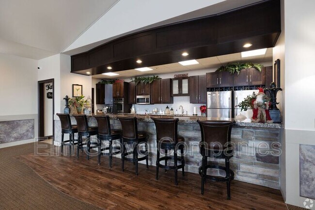 Building Photo - 12 Stoneledge Dr