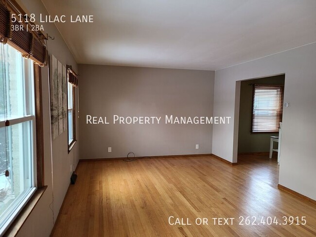 Building Photo - 5118 Lilac Ln