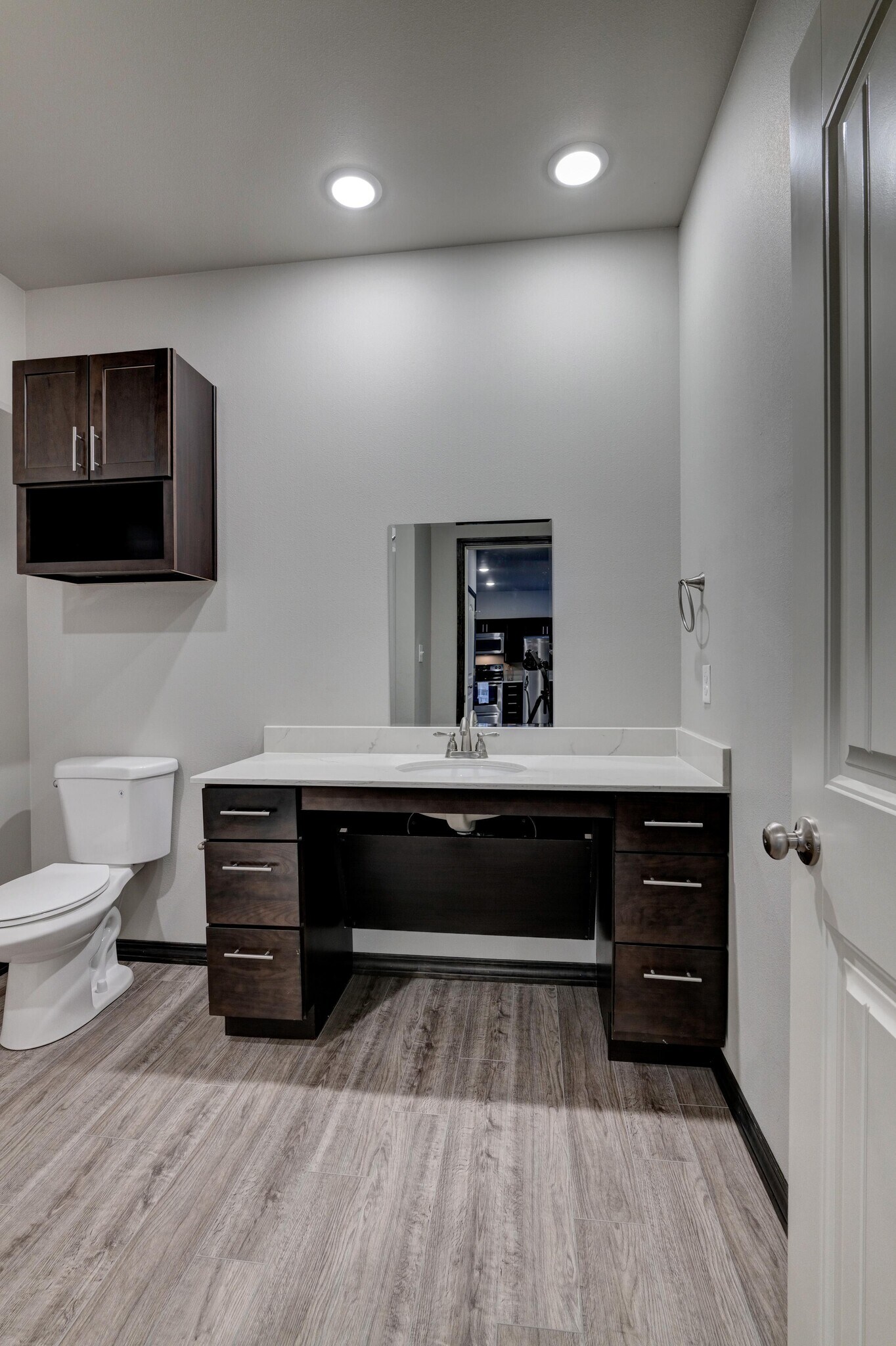 Building Photo - 5614 W 32nd St