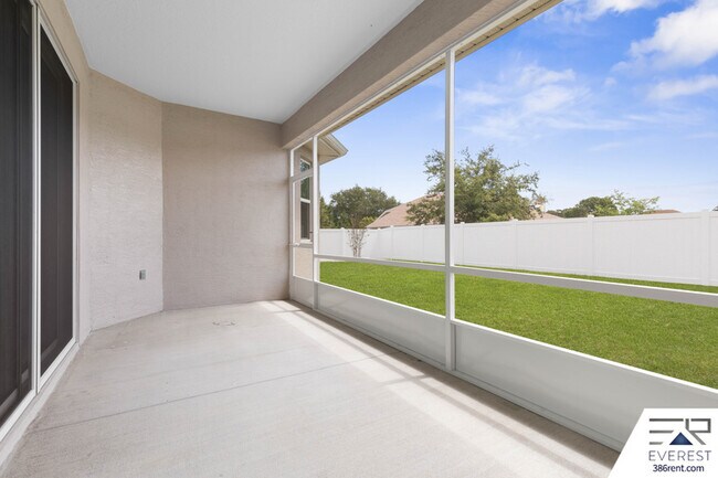 Building Photo - 12 Lysander Ln