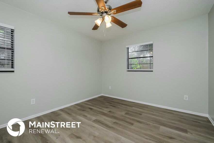 Building Photo - 10054 Hayward Rd