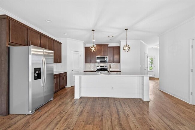 Building Photo - 5524 Garens Way