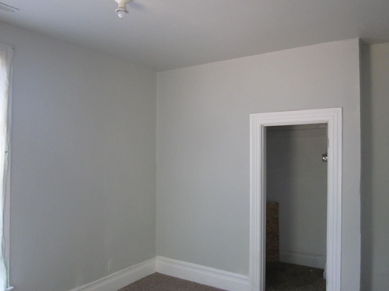 Building Photo - 2350 Orchard Ave