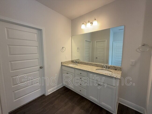 Building Photo - 3757 Hawks Landing Cir