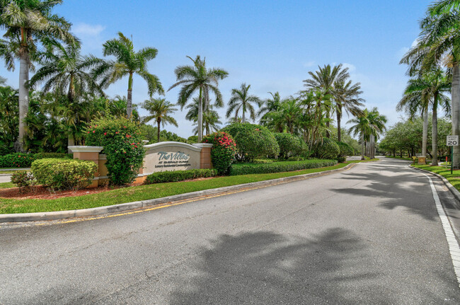 Building Photo - 6565 Emerald Dunes Dr