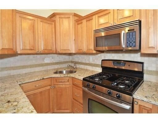 Building Photo - 181 Beacon St